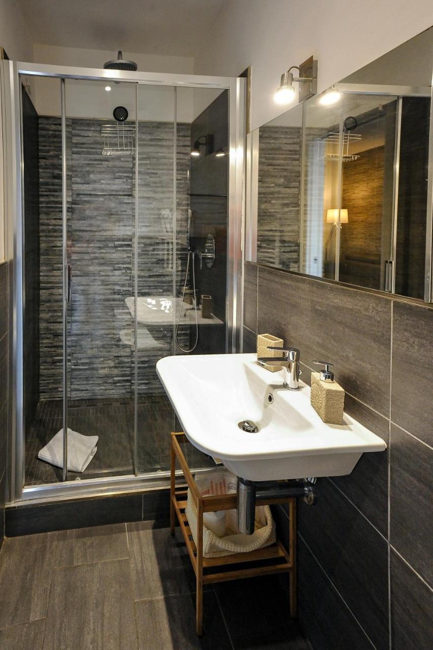 Domus Castroni Pompeo Magno Bed & Breakfast Rome Exterior photo