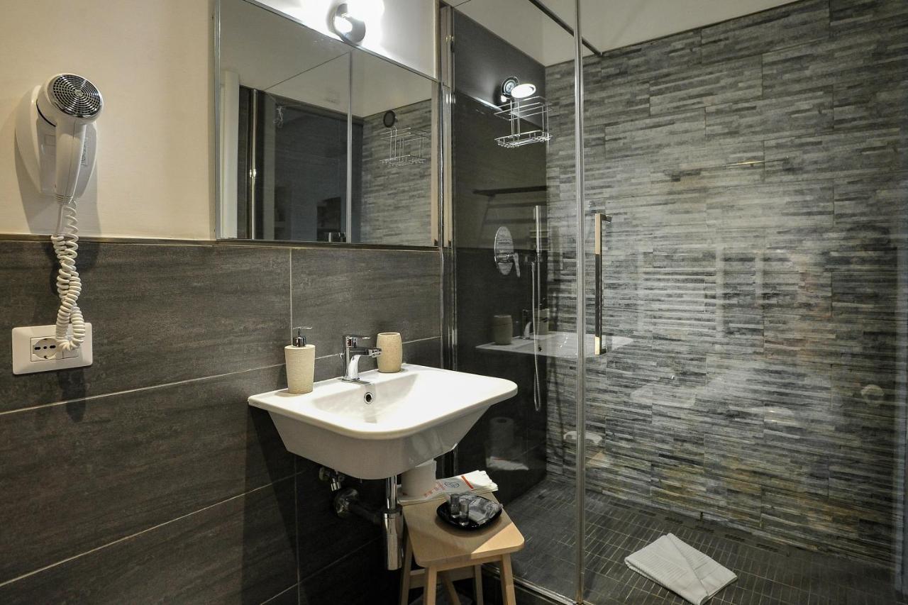 Domus Castroni Pompeo Magno Bed & Breakfast Rome Exterior photo